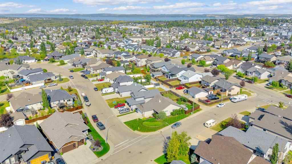MLS® A2257275 - 1 Liberty Place  in Lakeway Landing Sylvan Lake, Residential