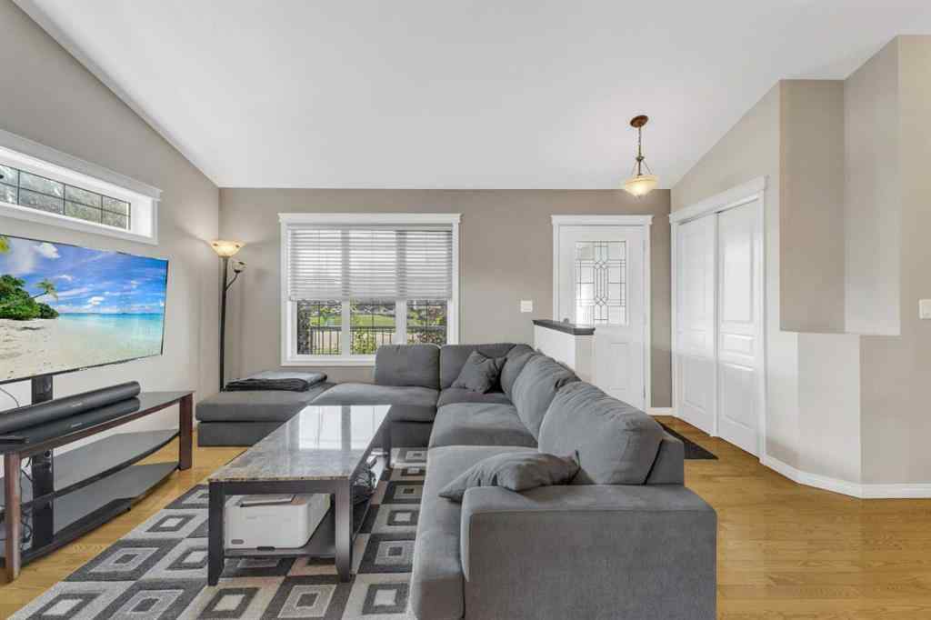 MLS® A2257275 - 1 Liberty Place  in Lakeway Landing Sylvan Lake, Residential