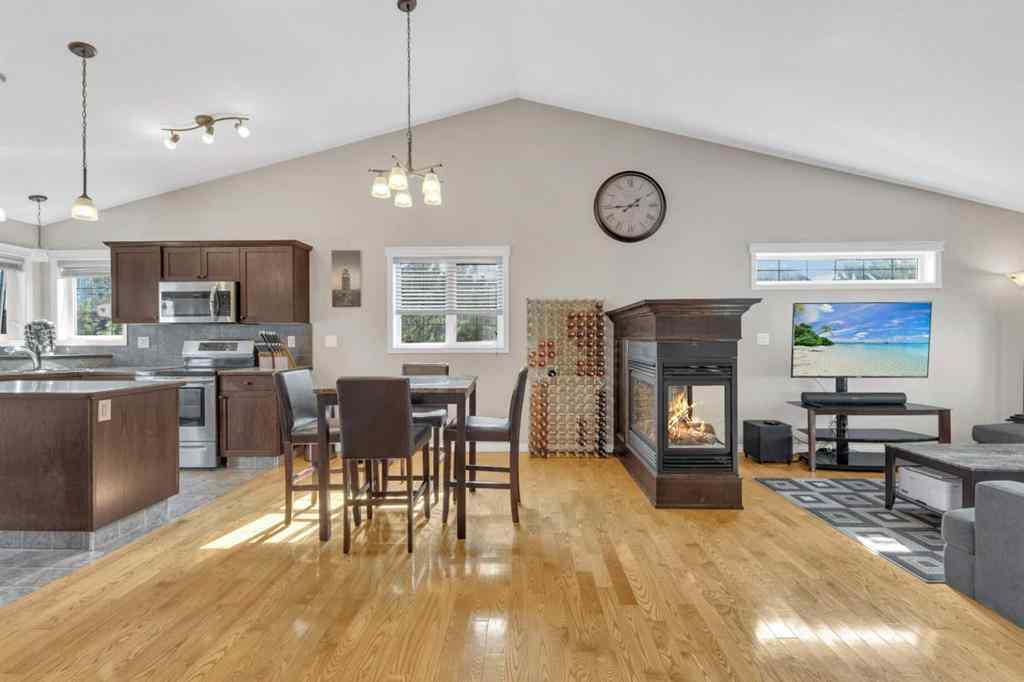 MLS® A2257275 - 1 Liberty Place  in Lakeway Landing Sylvan Lake, Residential