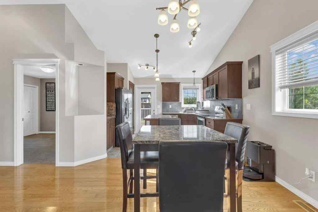 MLS® A2257275 - 1 Liberty Place  in Lakeway Landing Sylvan Lake, Residential