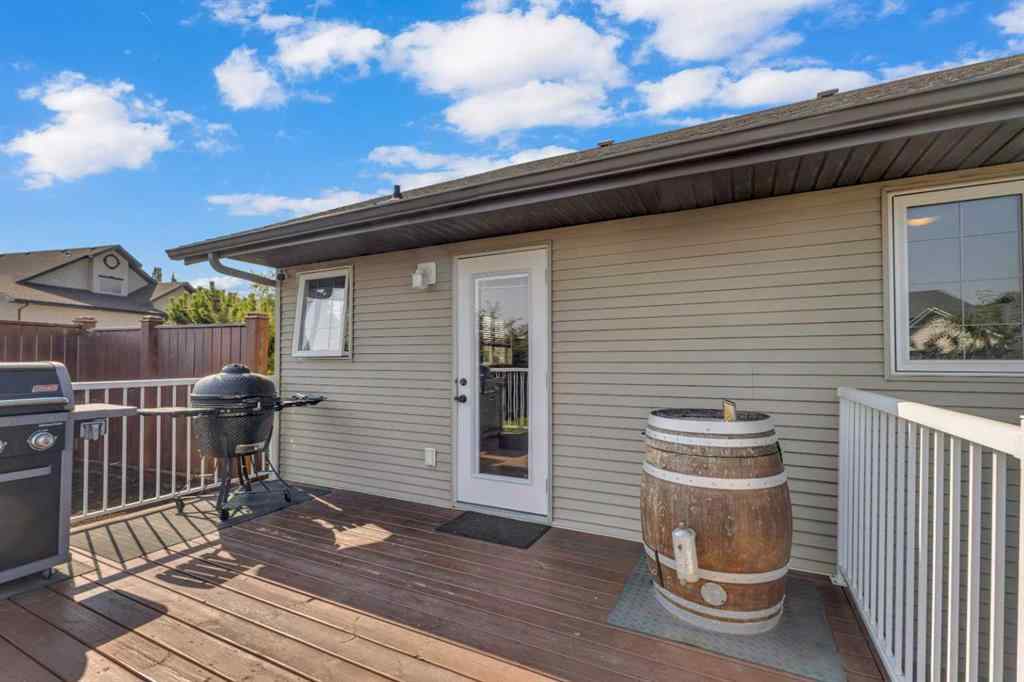 MLS® A2257275 - 1 Liberty Place  in Lakeway Landing Sylvan Lake, Residential