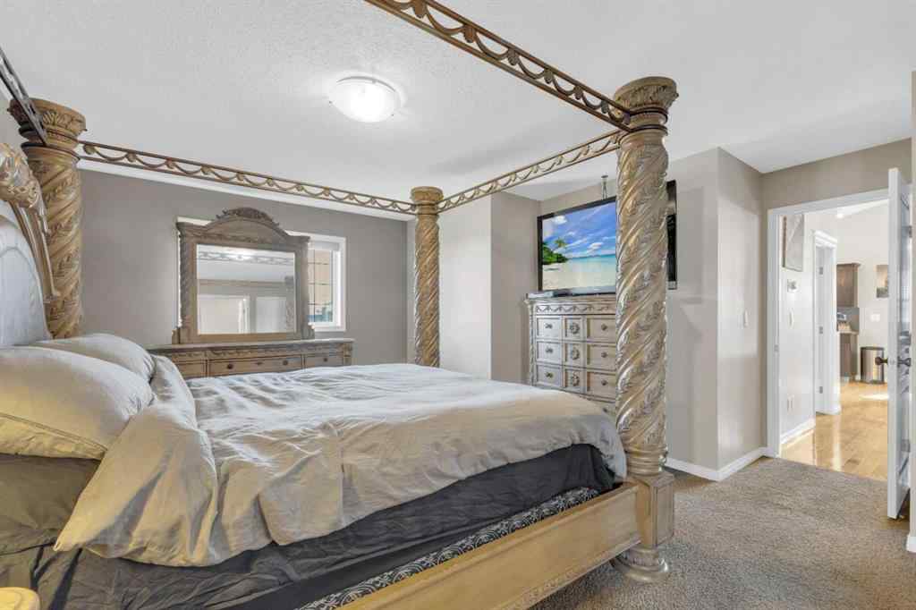 MLS® A2257275 - 1 Liberty Place  in Lakeway Landing Sylvan Lake, Residential