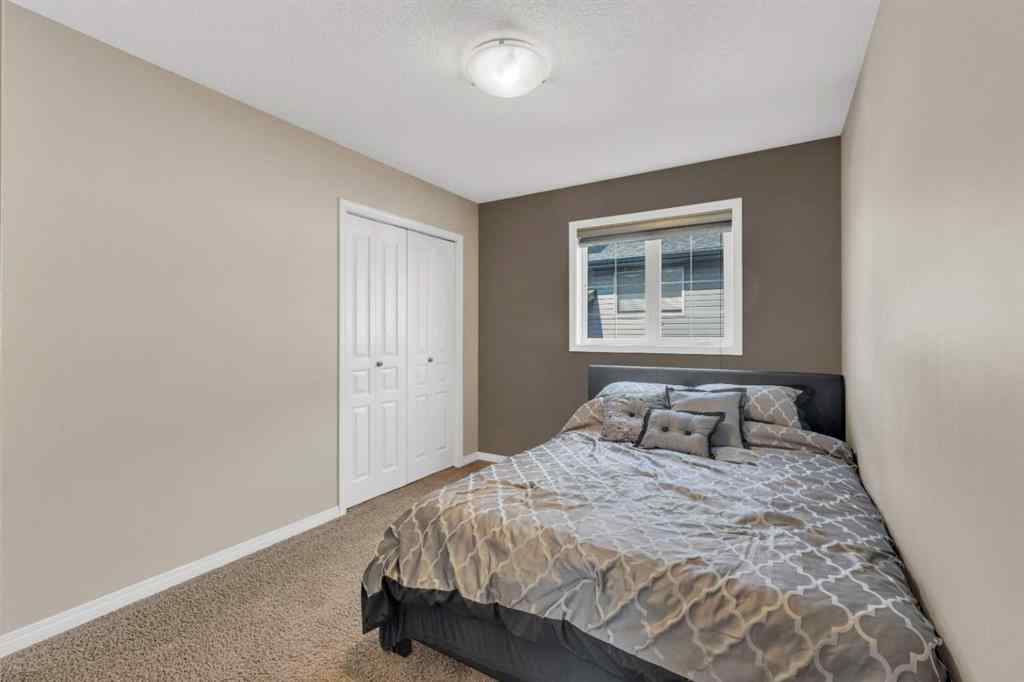 MLS® A2257275 - 1 Liberty Place  in Lakeway Landing Sylvan Lake, Residential