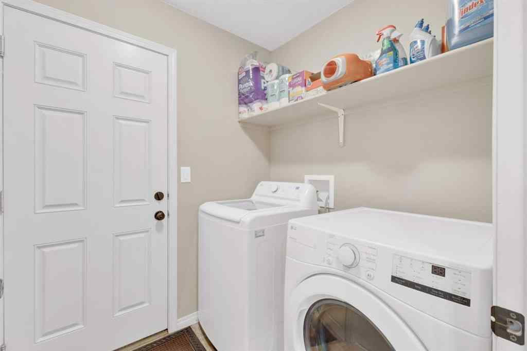 MLS® A2257275 - 1 Liberty Place  in Lakeway Landing Sylvan Lake, Residential