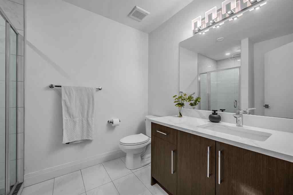 MLS® A2257281 - 2640 28 Street SW in Killarney/Glengarry Calgary, Residential