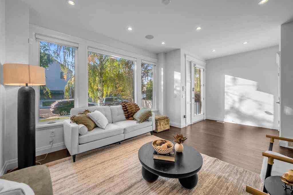 MLS® A2257281 - 2640 28 Street SW in Killarney/Glengarry Calgary, Residential