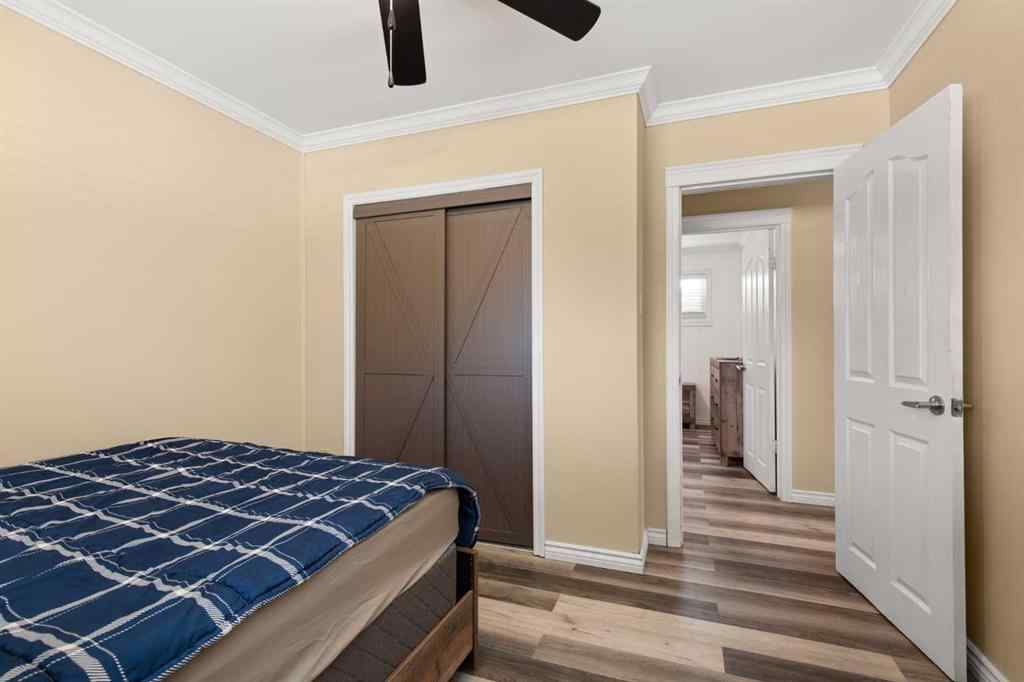 MLS® A2257283 - 341 12 Street NE in Northeast Crescent Heights Medicine Hat, Residential