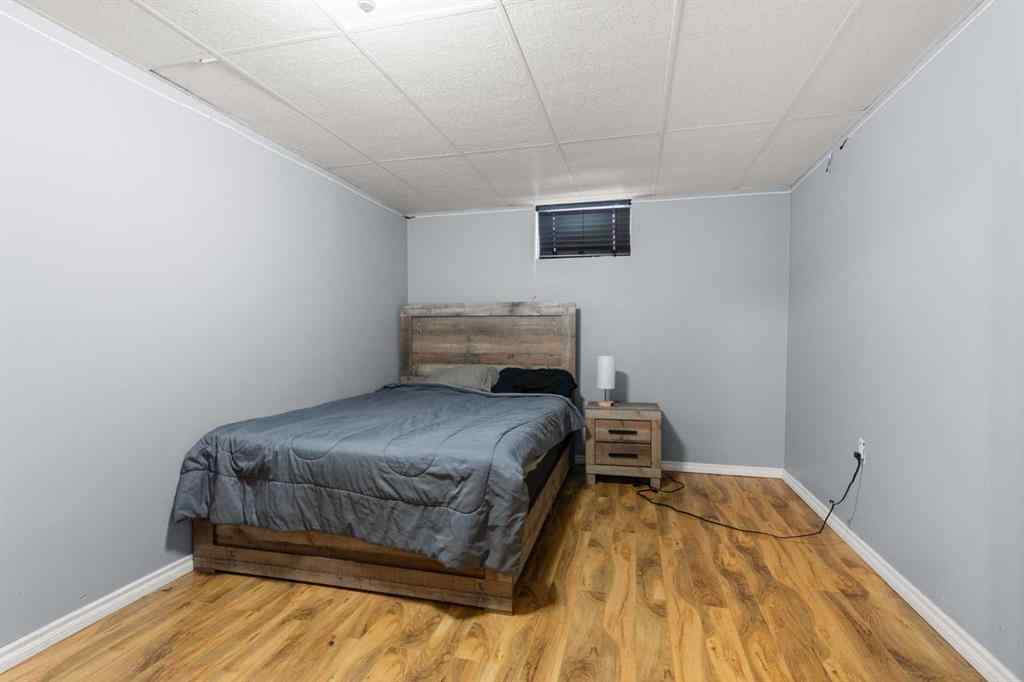MLS® A2257283 - 341 12 Street NE in Northeast Crescent Heights Medicine Hat, Residential