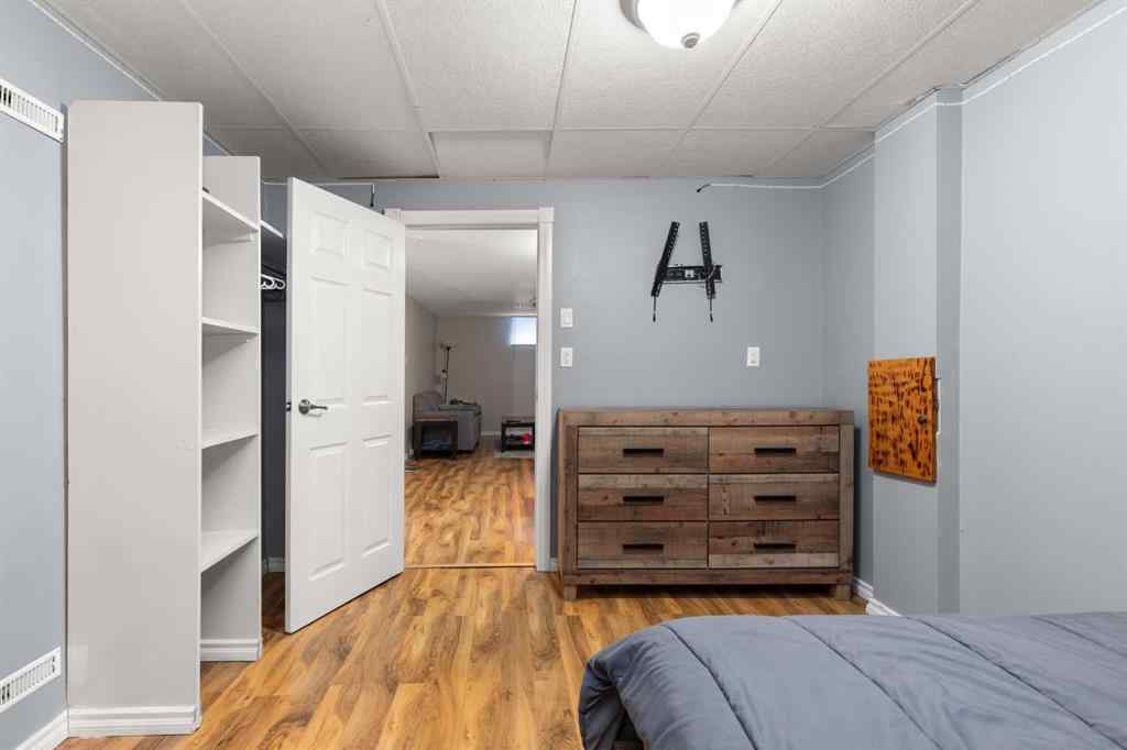 MLS® A2257283 - 341 12 Street NE in Northeast Crescent Heights Medicine Hat, Residential