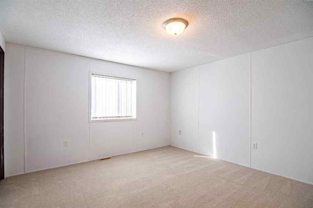 MLS® A2257285 - 544 Queen Street  in NONE Elnora, Residential