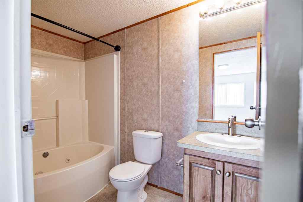 MLS® A2257285 - 544 Queen Street  in NONE Elnora, Residential