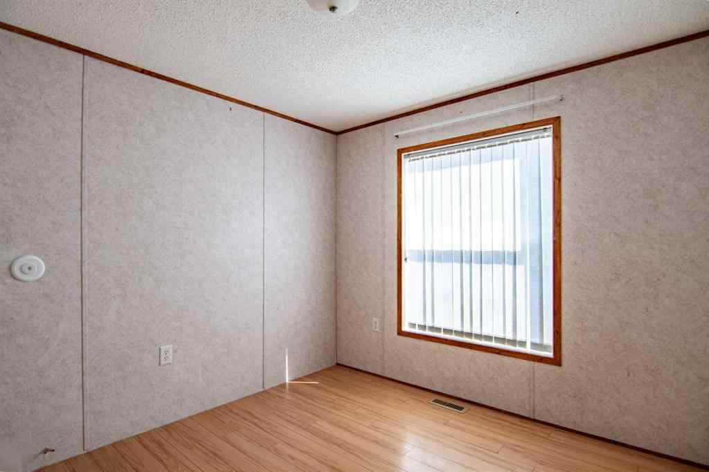 MLS® A2257285 - 544 Queen Street  in NONE Elnora, Residential