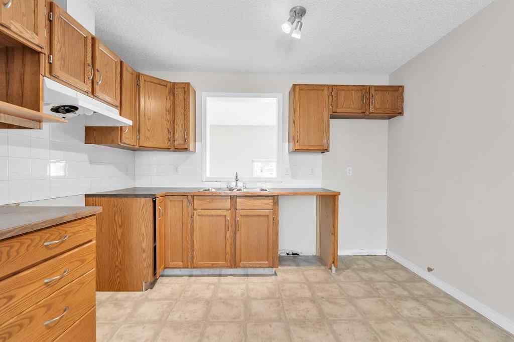 MLS® A2257290 - 125 COPPERFIELD Lane SE in Copperfield Calgary, Residential