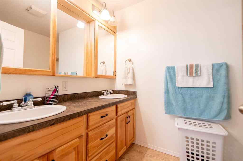 MLS® A2257293 - 9405 95 Avenue  in NONE La Crete, Residential