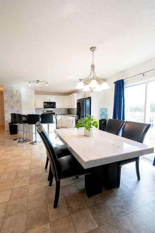 MLS® A2257293 - 9405 95 Avenue  in NONE La Crete, Residential