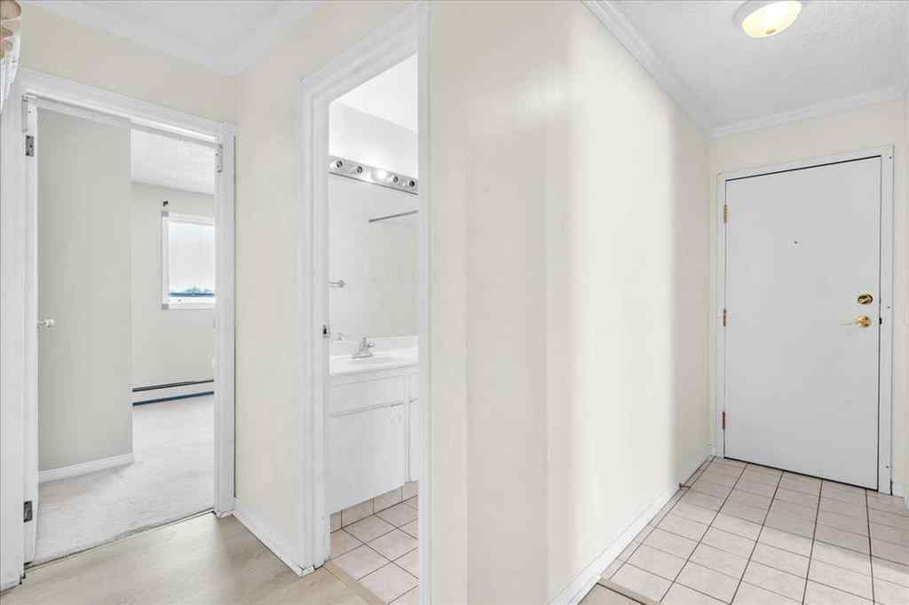 MLS® A2257294 - Unit #7 2512 15 Street SW in Bankview Calgary, Residential