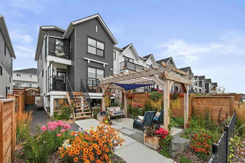 MLS® A2257296 - 36 Heritage Lane  in Heritage Hills Cochrane, Residential