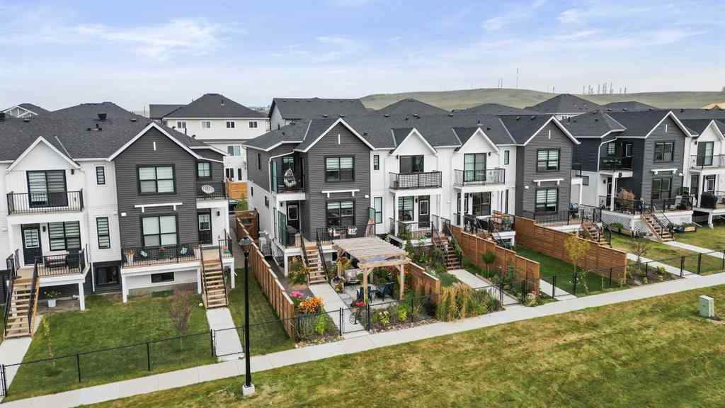 MLS® A2257296 - 36 Heritage Lane  in Heritage Hills Cochrane, Residential