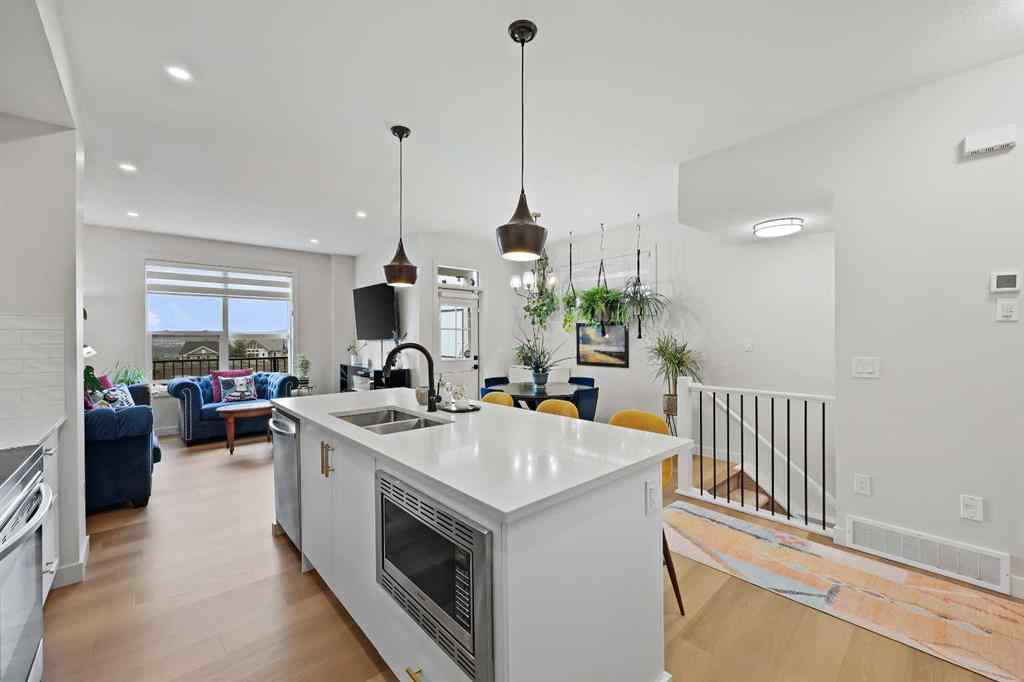 MLS® A2257296 - 36 Heritage Lane  in Heritage Hills Cochrane, Residential