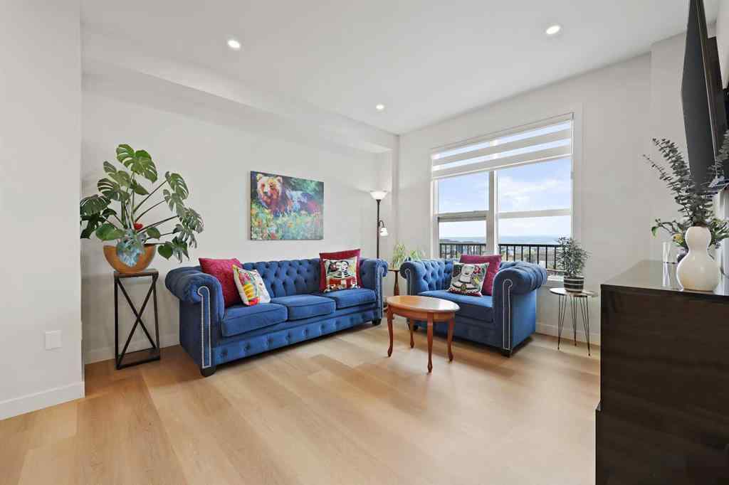 MLS® A2257296 - 36 Heritage Lane  in Heritage Hills Cochrane, Residential