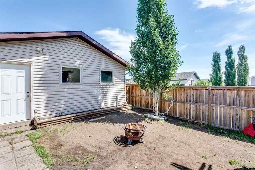 MLS® A2257299 - 588 Morningside Park SW in Morningside Airdrie, Residential