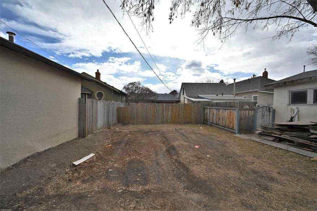 MLS® A2257303 - 1024 18 Avenue SE in Ramsay Calgary, Residential