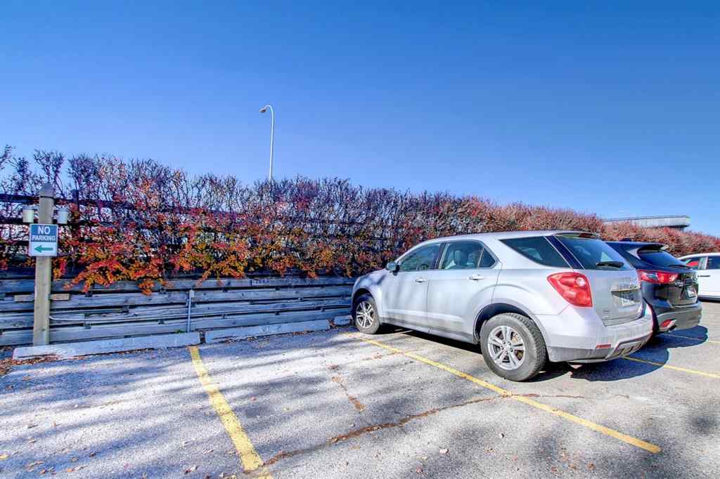 MLS® A2257306 - Unit #404 3727 42 Street NW in Varsity Calgary, Residential