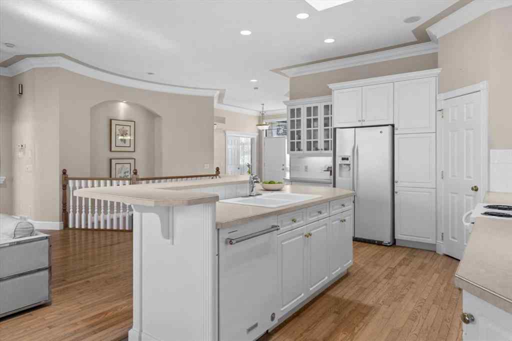 MLS® A2257308 - 82 Arbour Crest Mount NW in Arbour Lake Calgary, Residential