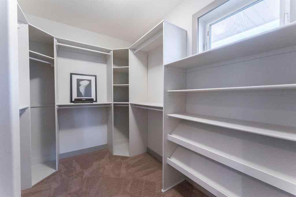 MLS® A2257309 - 17 Lazaro Close  in Laredo Red Deer, Residential