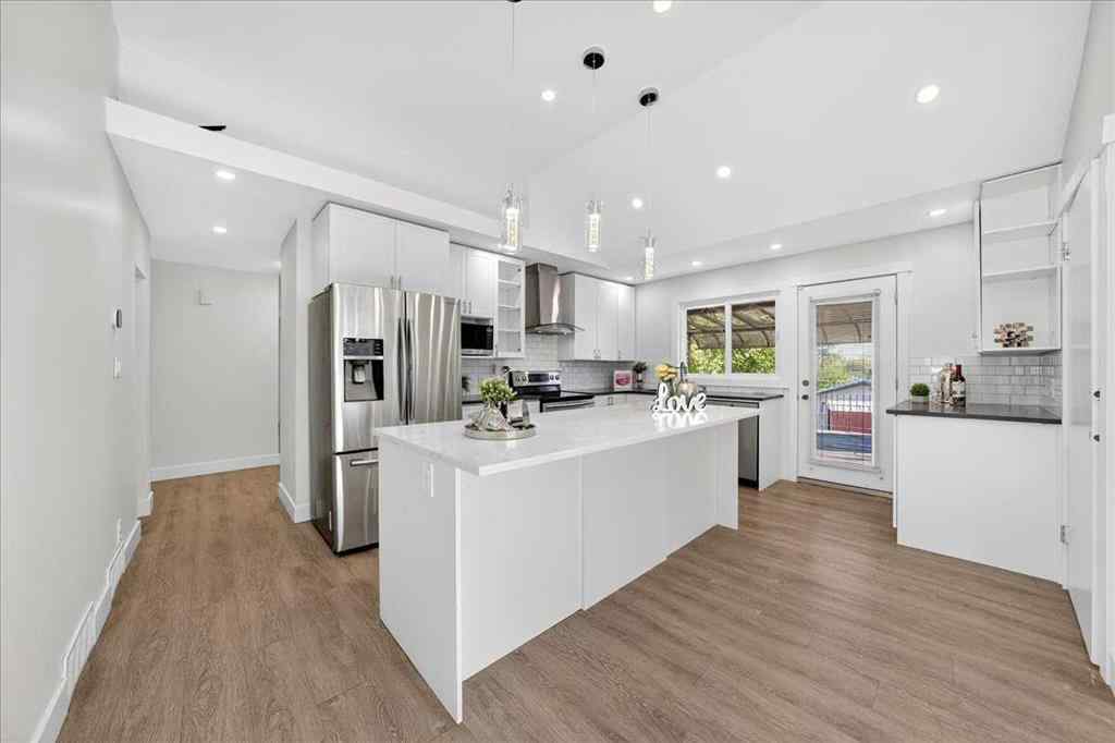 MLS® A2257321 - 4828 Nelson Road NW in North Haven Calgary, Residential