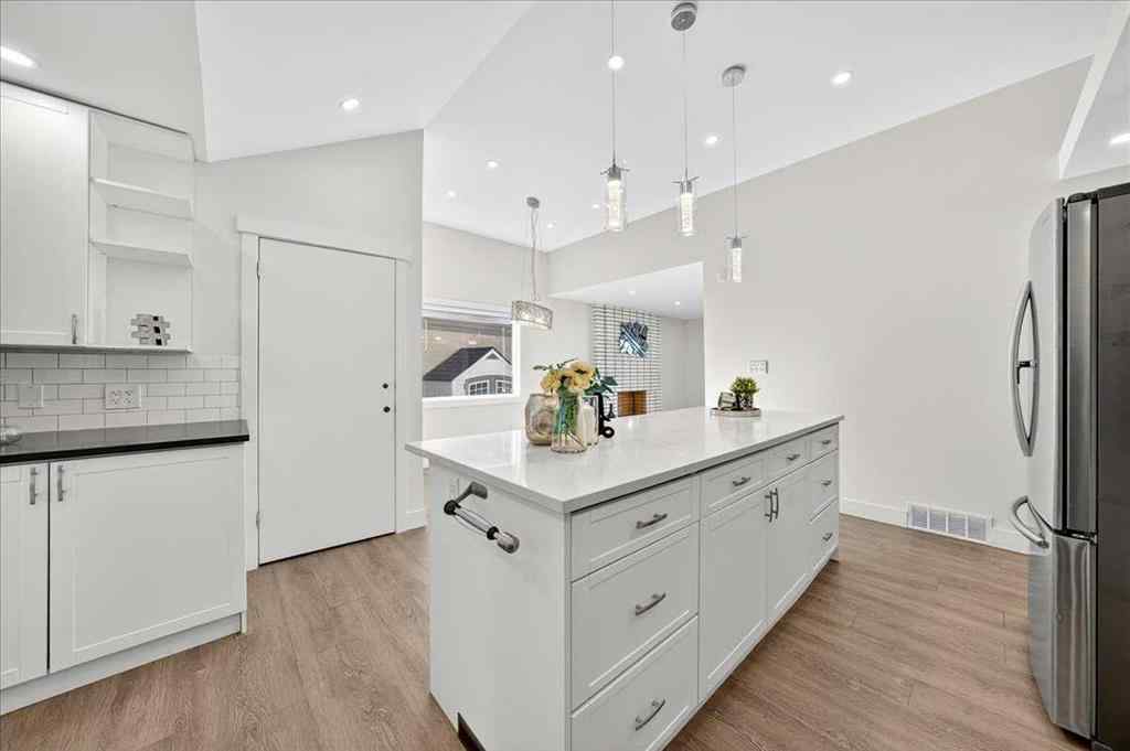 MLS® A2257321 - 4828 Nelson Road NW in North Haven Calgary, Residential