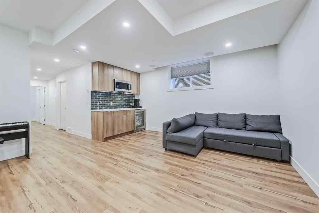 MLS® A2257322 - 104B 11 Street NE in Bridgeland/Riverside Calgary, Residential