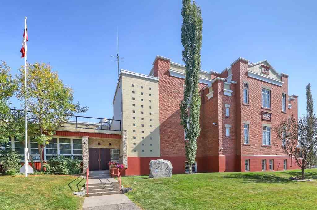 MLS® A2257322 - 104B 11 Street NE in Bridgeland/Riverside Calgary, Residential