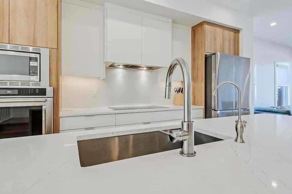 MLS® A2257322 - 104B 11 Street NE in Bridgeland/Riverside Calgary, Residential