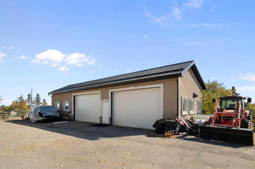 MLS® A2257326 - 32045 Willow Way  in Bearspaw_Calg Rural Rocky View County, Residential