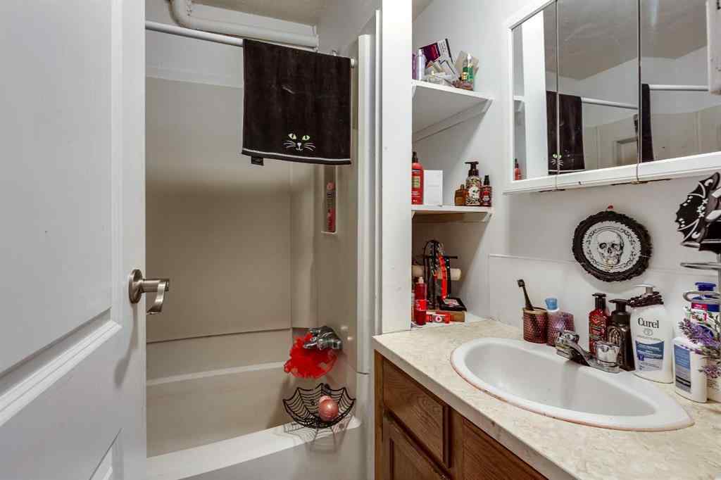 MLS® A2257327 - 5101 50 Avenue  in Downtown Red Deer Red Deer, Commercial