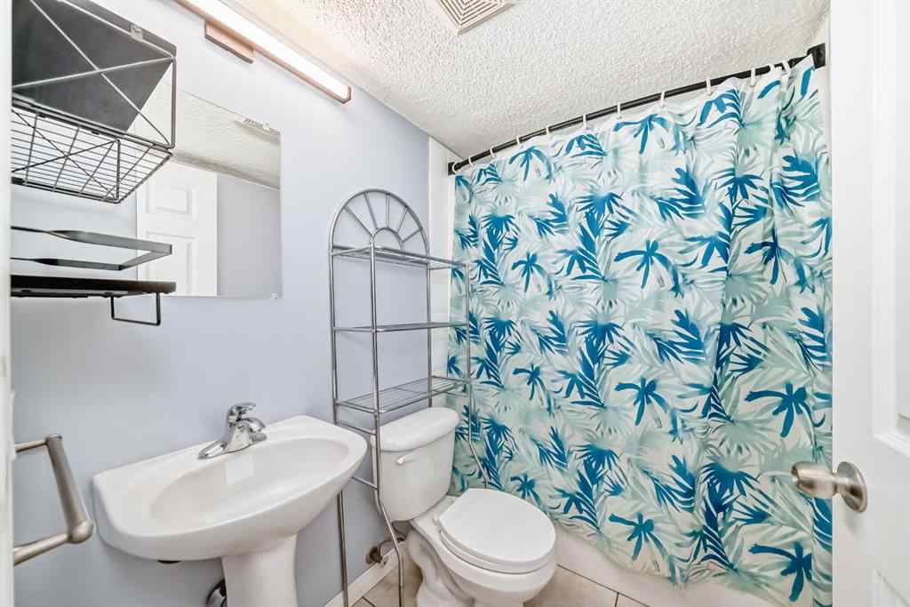 MLS® A2257329 - 398 Chaparral Ridge Circle SE in Chaparral Calgary, Residential
