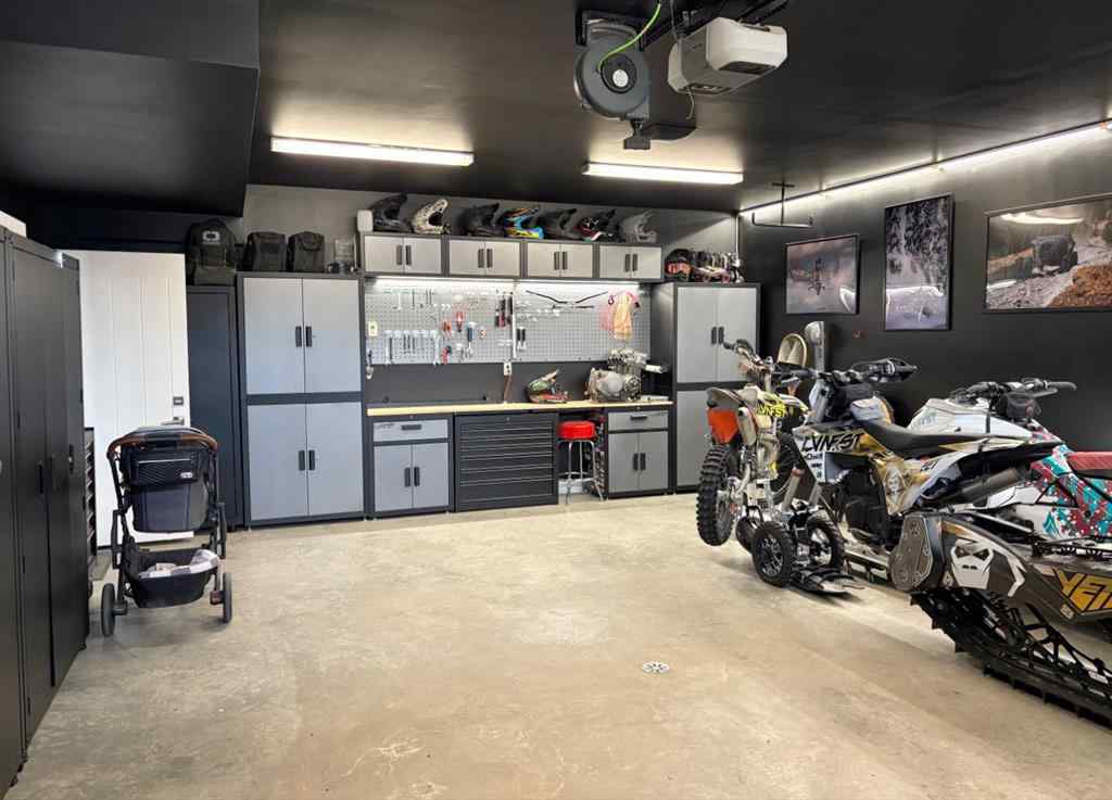 MLS® A2257331 - 6803 58 Street  in Rocky Mtn House Rocky Mountain House, Residential