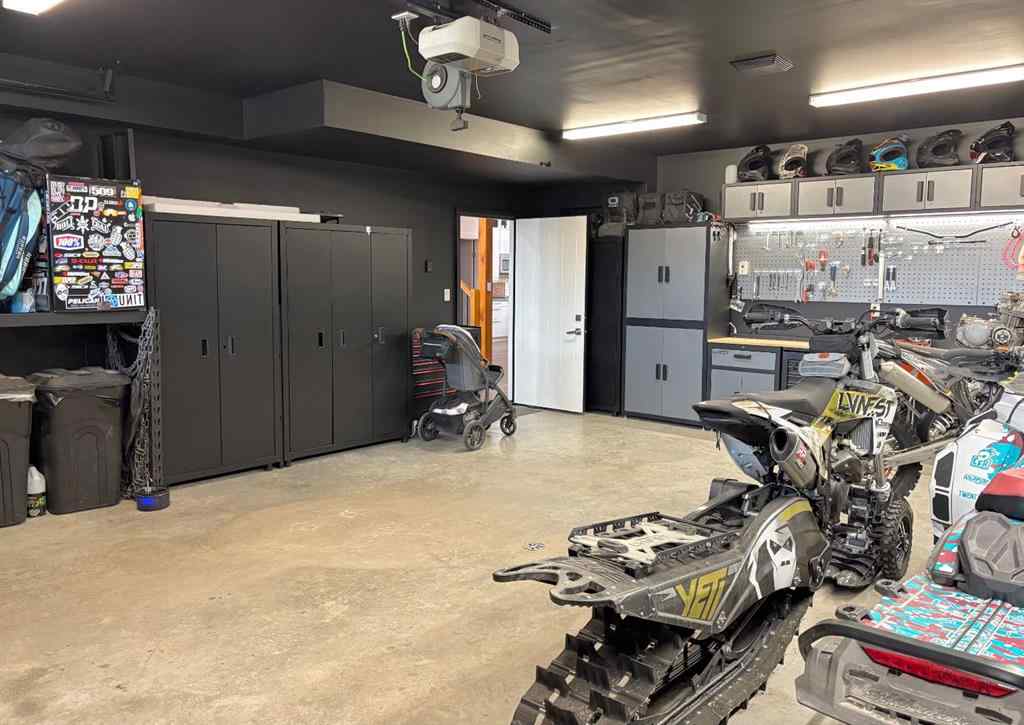 MLS® A2257331 - 6803 58 Street  in Rocky Mtn House Rocky Mountain House, Residential