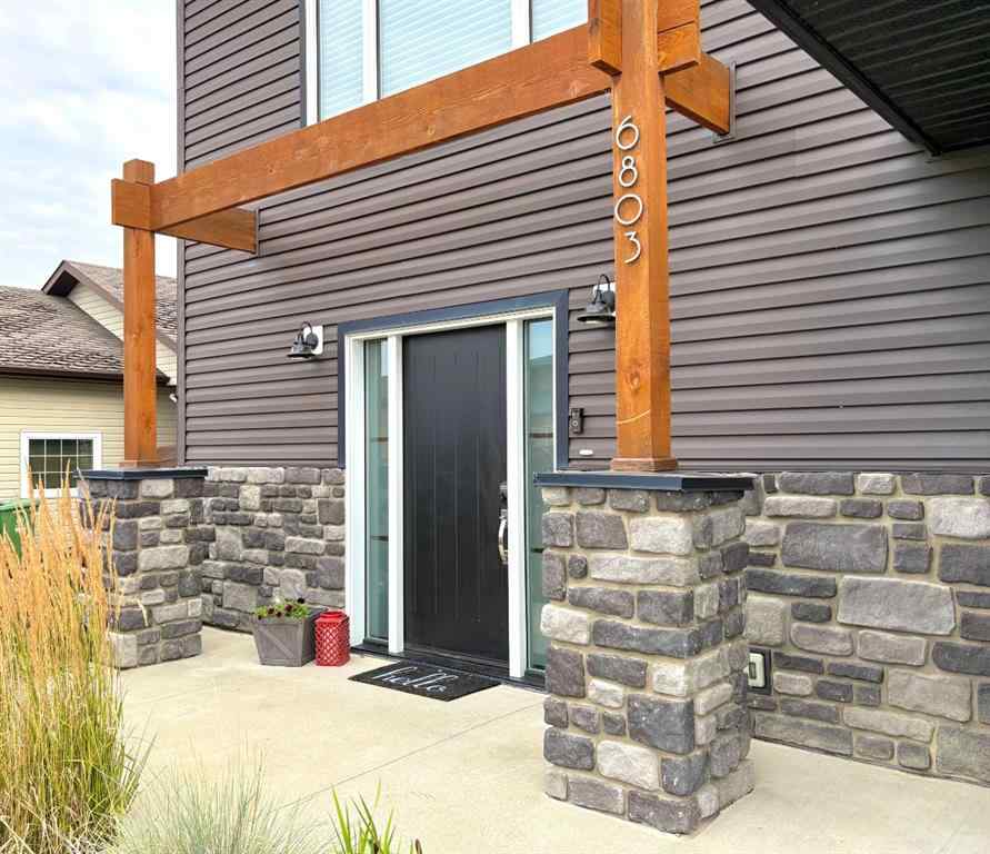 MLS® A2257331 - 6803 58 Street  in Rocky Mtn House Rocky Mountain House, Residential