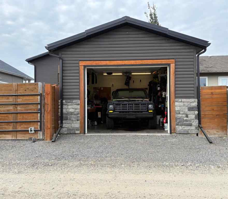 MLS® A2257331 - 6803 58 Street  in Rocky Mtn House Rocky Mountain House, Residential