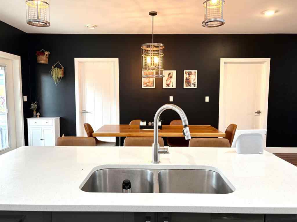 MLS® A2257331 - 6803 58 Street  in Rocky Mtn House Rocky Mountain House, Residential