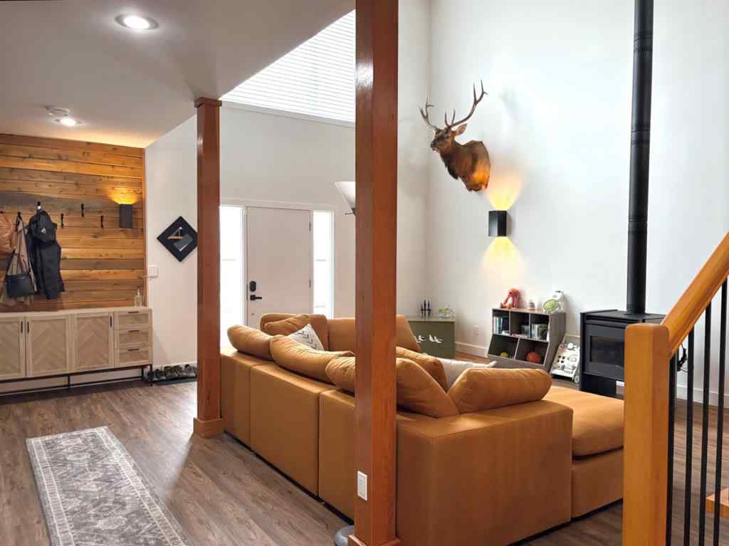 MLS® A2257331 - 6803 58 Street  in Rocky Mtn House Rocky Mountain House, Residential