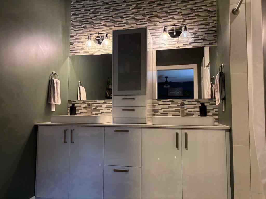 MLS® A2257331 - 6803 58 Street  in Rocky Mtn House Rocky Mountain House, Residential