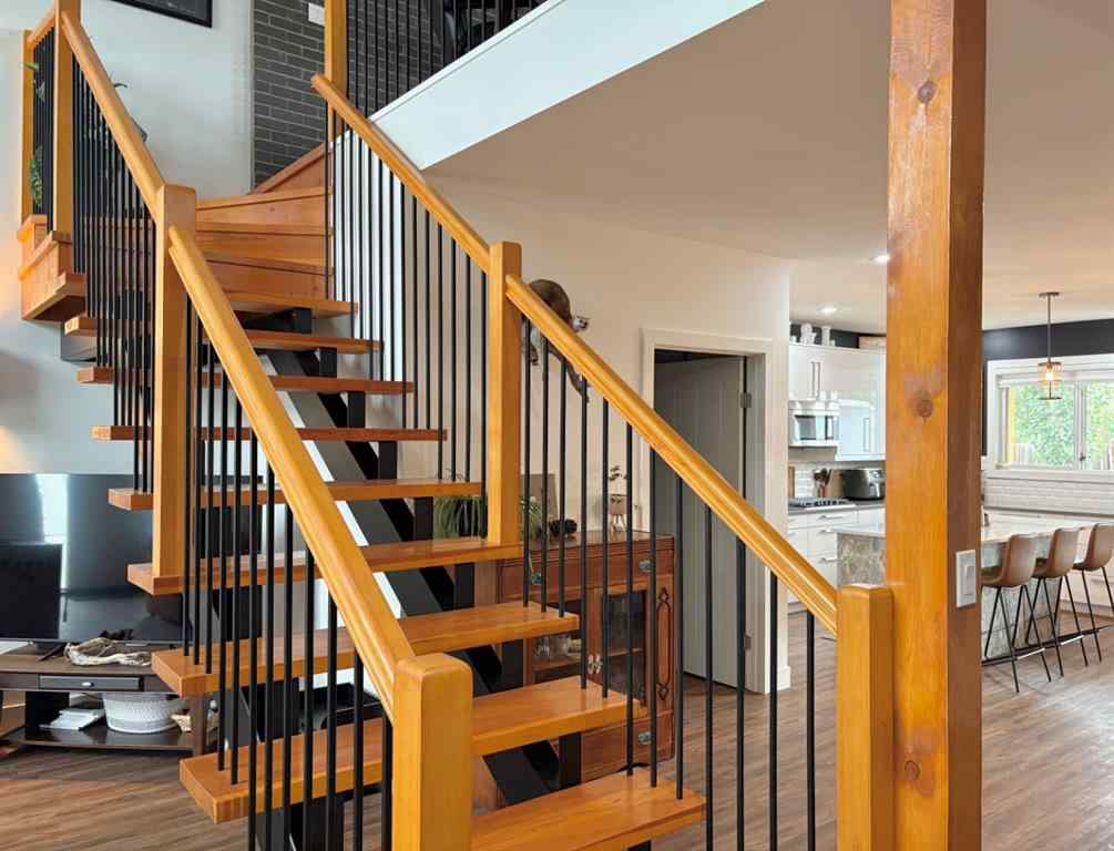 MLS® A2257331 - 6803 58 Street  in Rocky Mtn House Rocky Mountain House, Residential