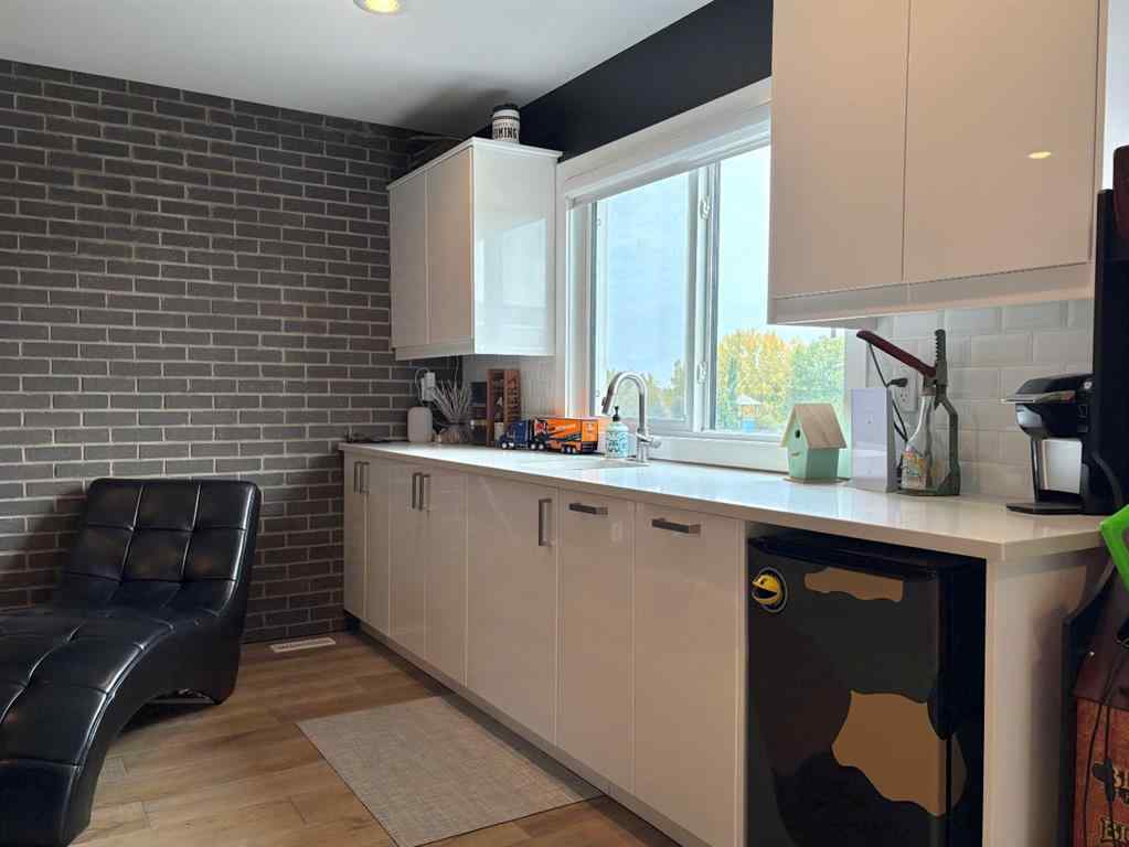 MLS® A2257331 - 6803 58 Street  in Rocky Mtn House Rocky Mountain House, Residential