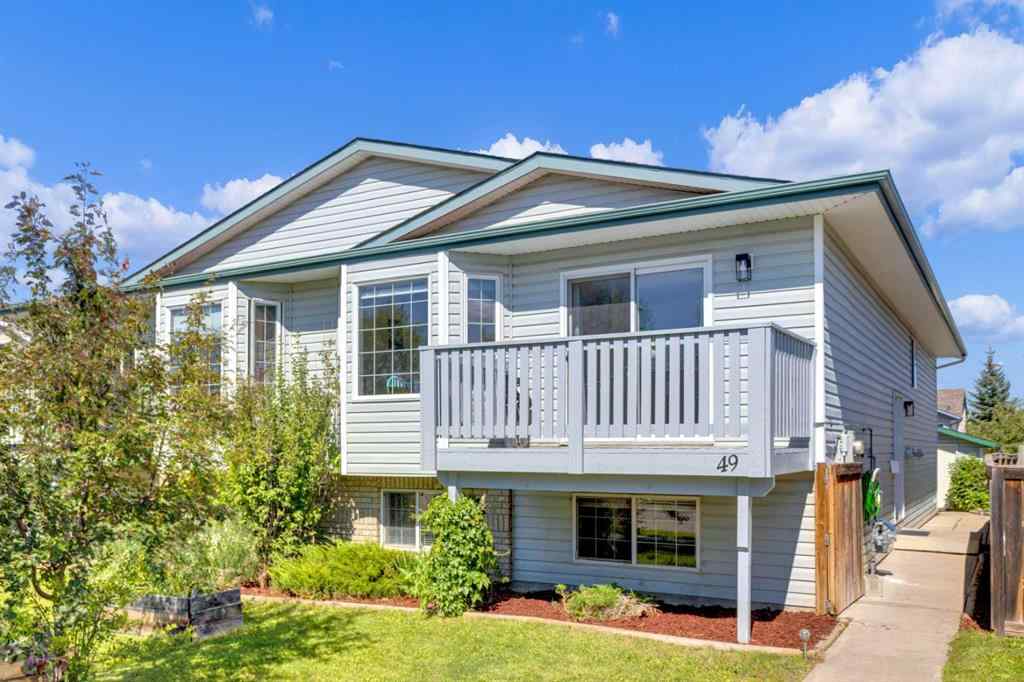 MLS® A2257332 - 49 Old Boomer Road  in Fox Run Sylvan Lake, Residential