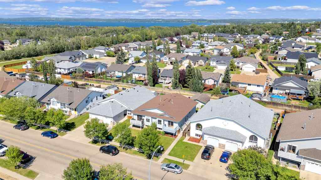 MLS® A2257332 - 49 Old Boomer Road  in Fox Run Sylvan Lake, Residential