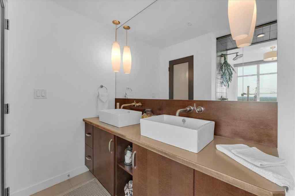 MLS® A2257334 - Unit #1705 530 12 Avenue SW in Beltline Calgary, Residential