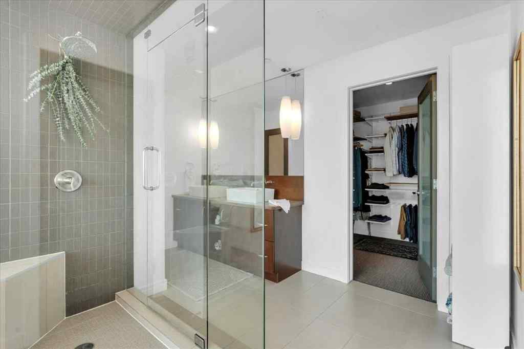 MLS® A2257334 - Unit #1705 530 12 Avenue SW in Beltline Calgary, Residential